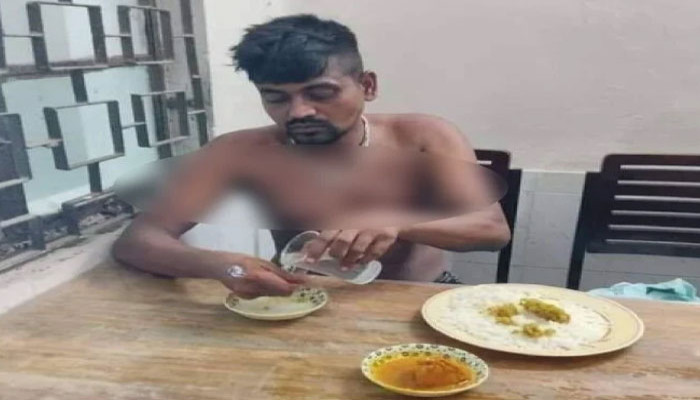 ঢাবিতে তোফাজ্জলকে পিটিয়ে হত্যা: হল প্রভোস্টসহ ১৫ জনের নামে মামলা