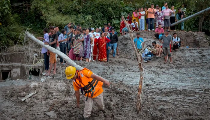 নেপালে ভয়াবহ দুর্যোগে প্রাণহানি বেড়ে ৭৯৪