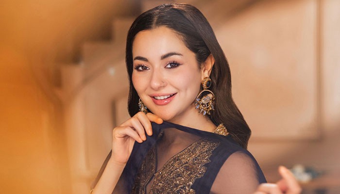 চমকে দিলেন হানিয়া আমির