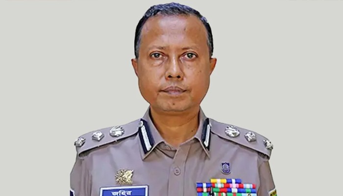 বাড়িতে মাদক-ডিজে পার্টি, সাময়িক বরখাস্ত হলেন অতিরিক্ত ডিআইজি