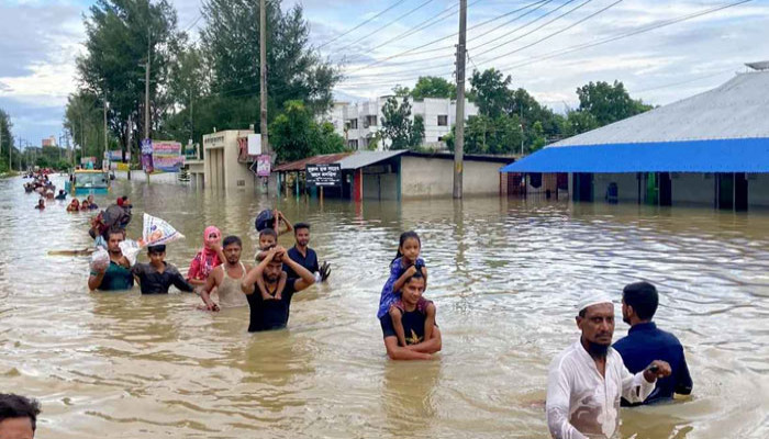 ফেনীতেই বন্যায় মারা গেছেন ২৮ জন